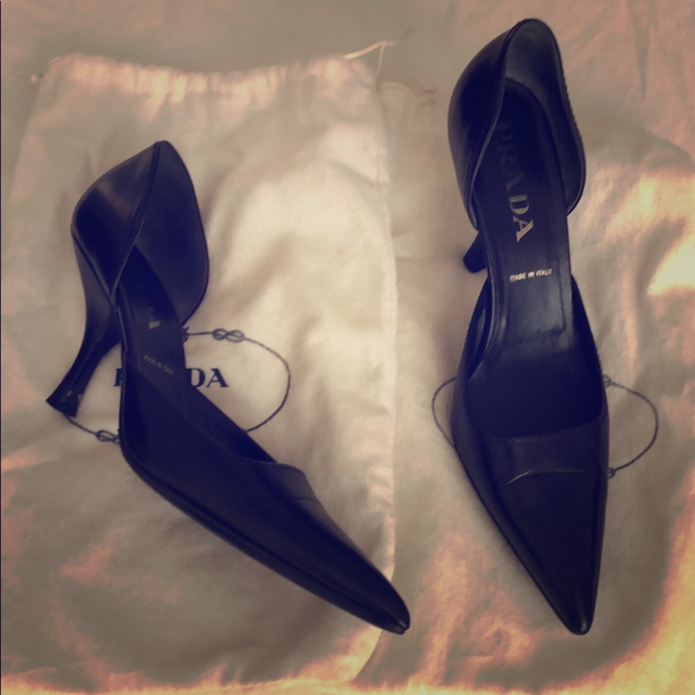 Prada d’orsay pumps black leather!